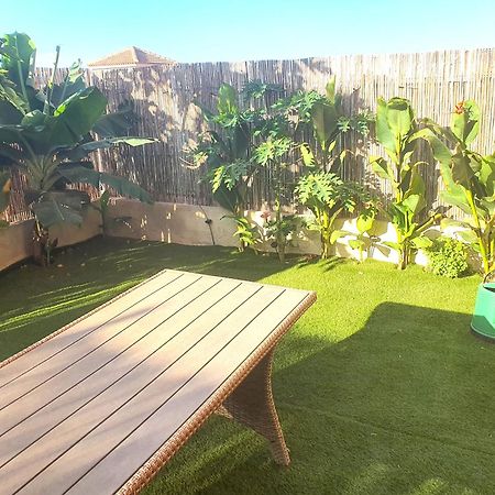 Espacioso Apartamento Con Preciosos Jardines Y Bbq Isla Plana Εξωτερικό φωτογραφία