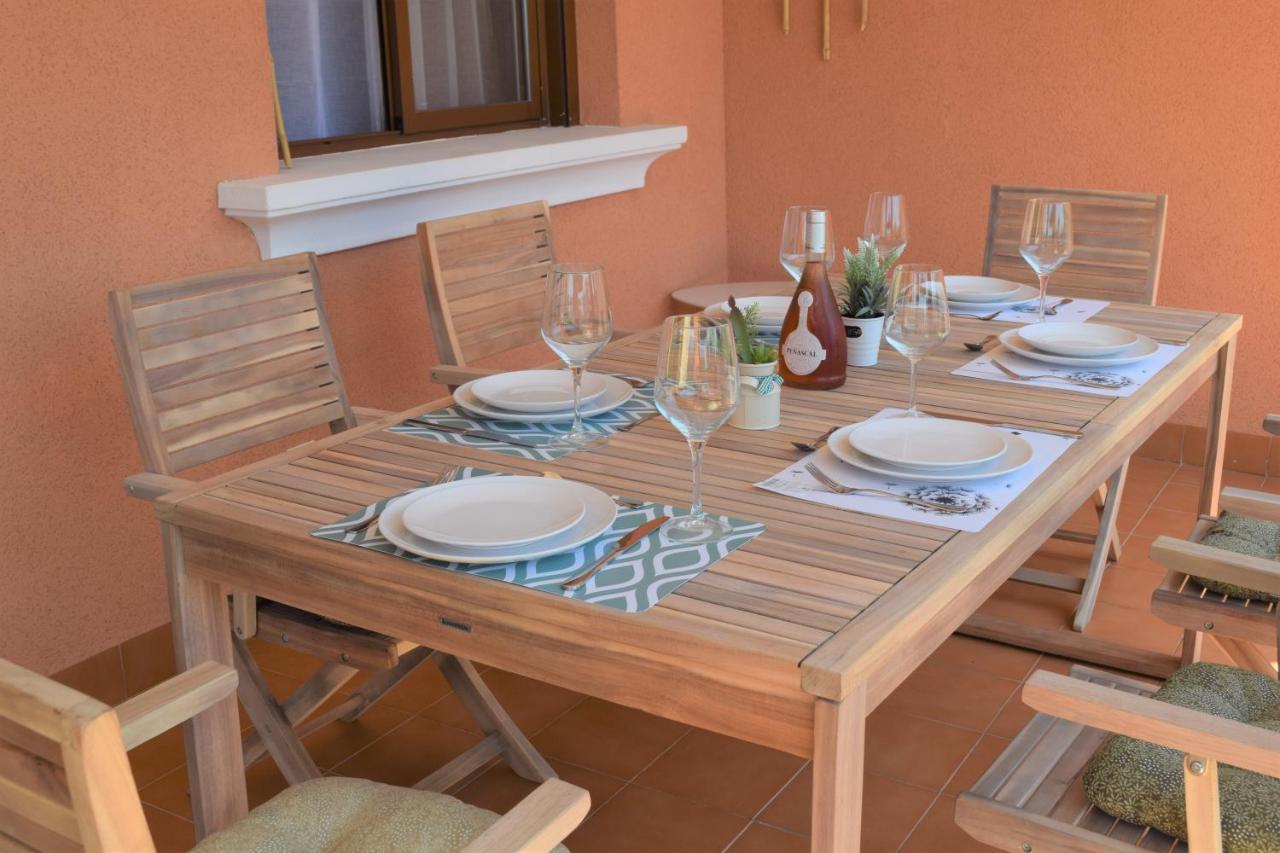 Espacioso Apartamento Con Preciosos Jardines Y Bbq Isla Plana Εξωτερικό φωτογραφία