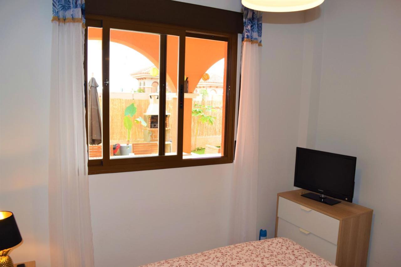 Espacioso Apartamento Con Preciosos Jardines Y Bbq Isla Plana Εξωτερικό φωτογραφία