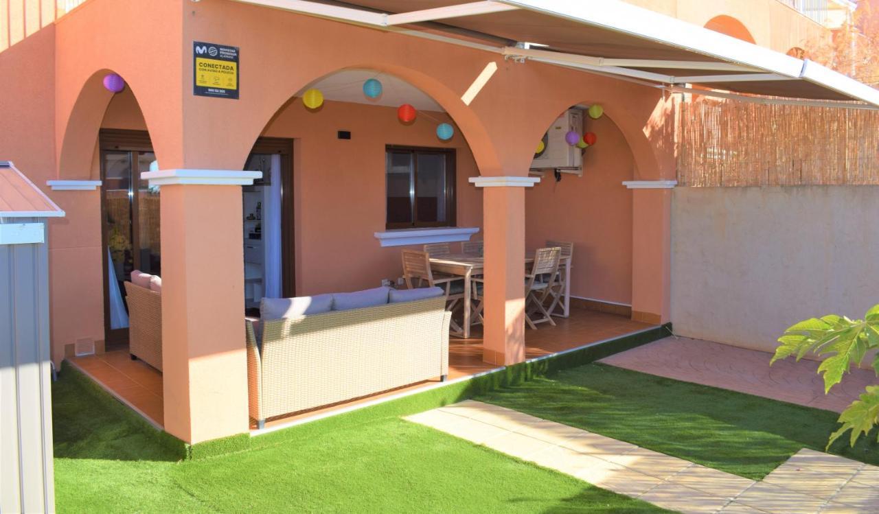 Espacioso Apartamento Con Preciosos Jardines Y Bbq Isla Plana Εξωτερικό φωτογραφία