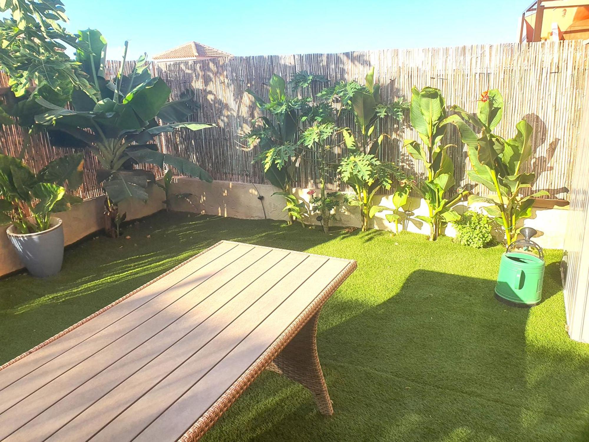 Espacioso Apartamento Con Preciosos Jardines Y Bbq Isla Plana Εξωτερικό φωτογραφία