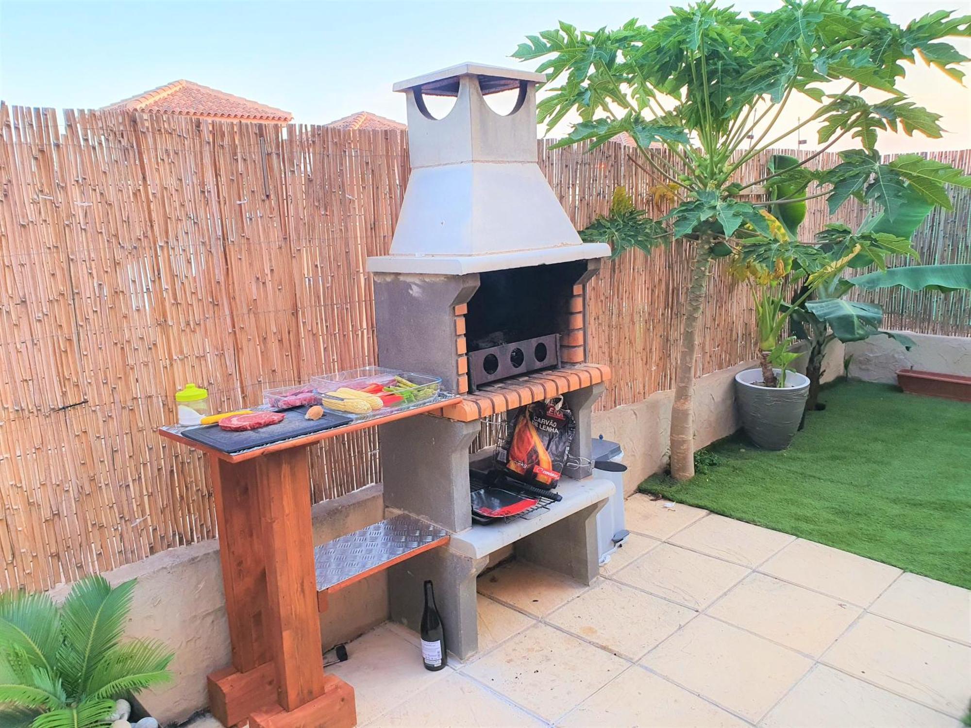 Espacioso Apartamento Con Preciosos Jardines Y Bbq Isla Plana Εξωτερικό φωτογραφία